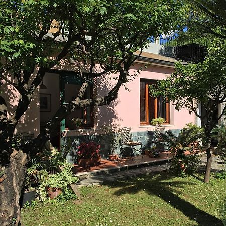 Casa Tra Il Verde E Il Blu Génova Exterior foto